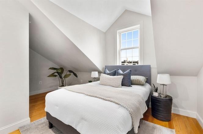 110 Chelsea St #3 - Photo 3 of 11