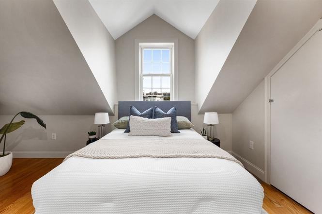 110 Chelsea St #3 - Photo 4 of 11