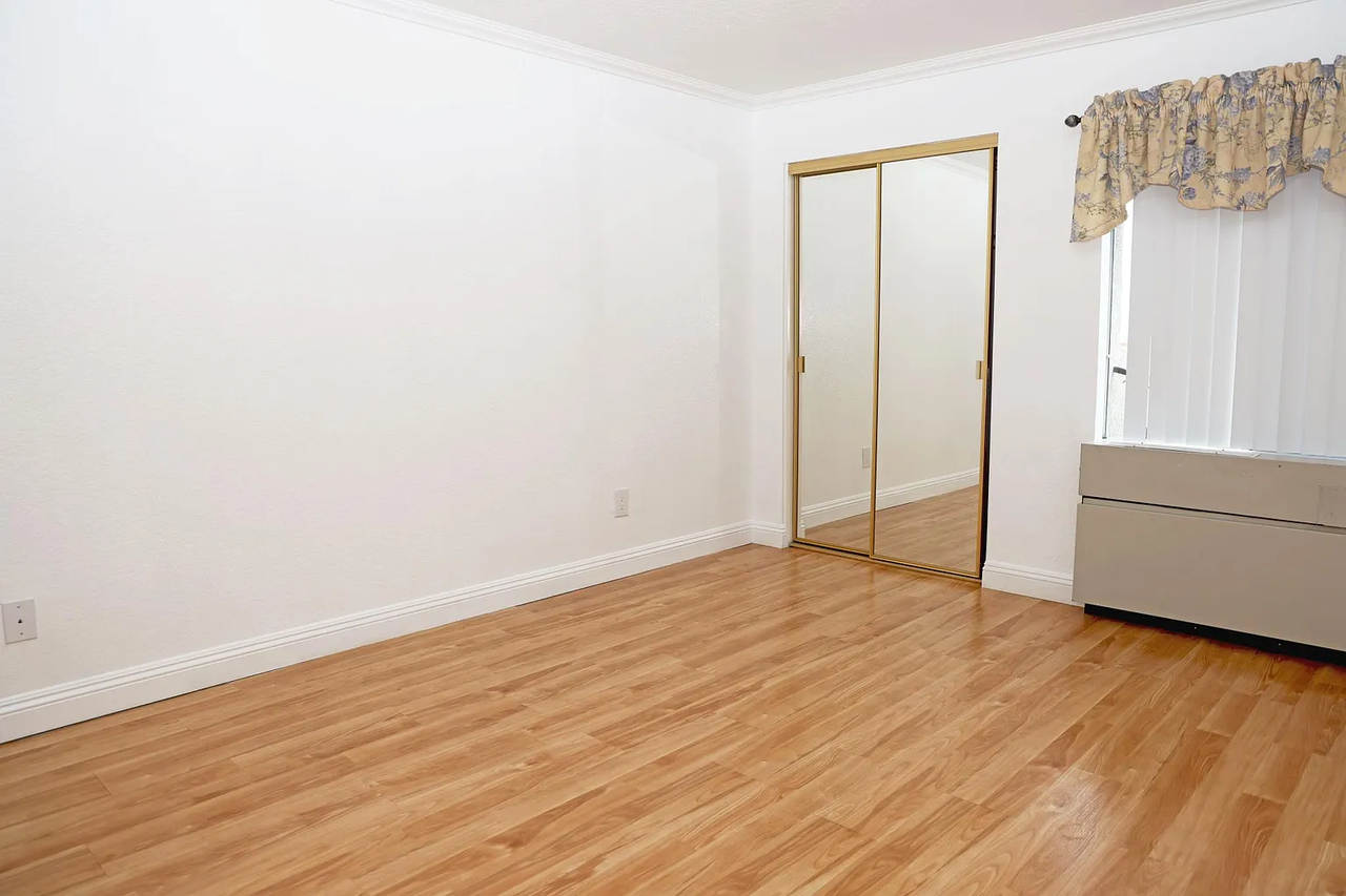 11410 Dolan Ave #333 - Photo 4 of 9