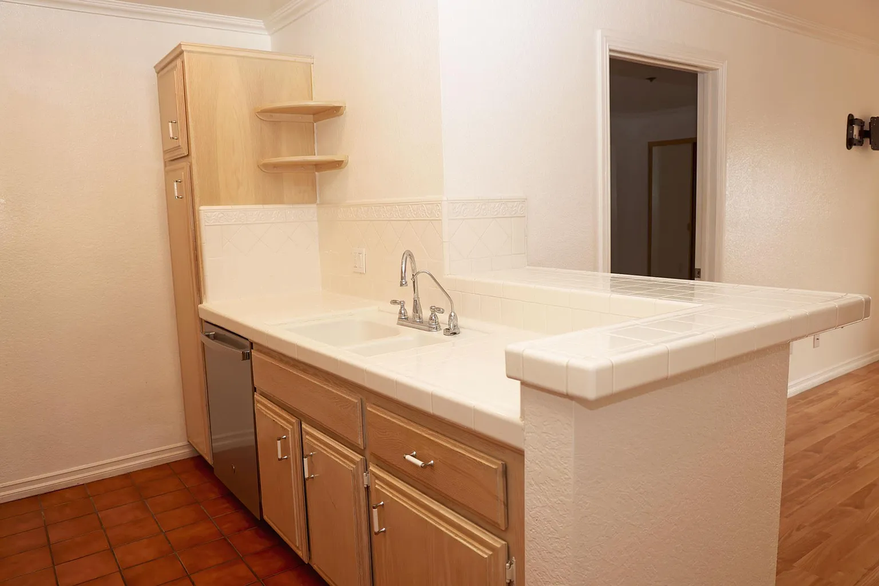 11410 Dolan Ave #333 - Photo 5 of 9