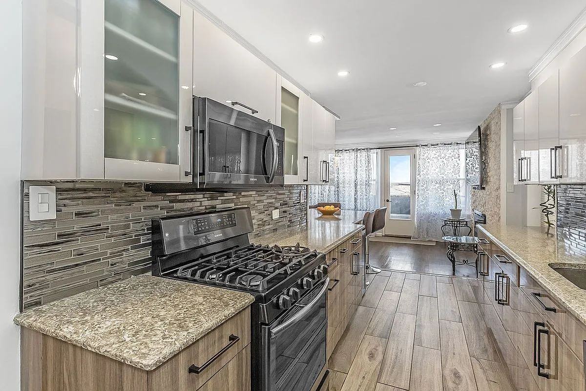 21230 23rd Ave #4K - Photo 3 of 13