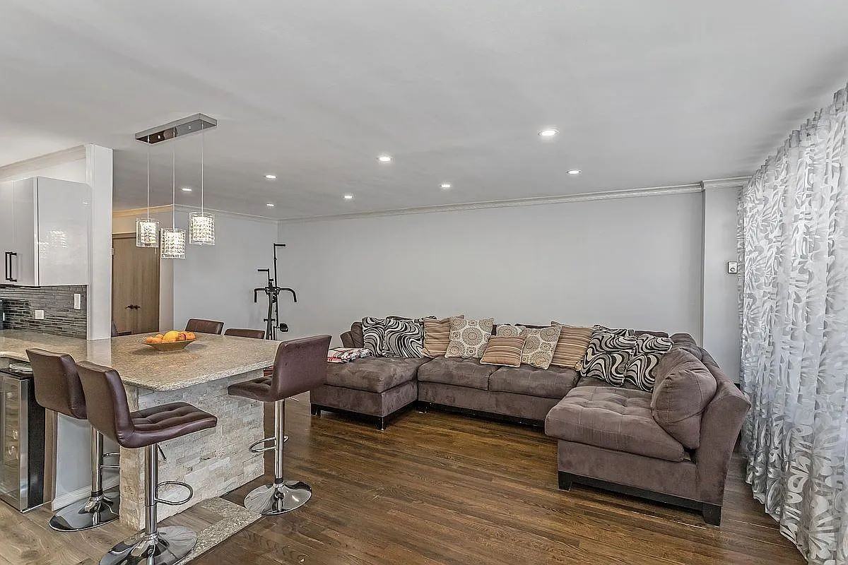 21230 23rd Ave #4K - Photo 5 of 13