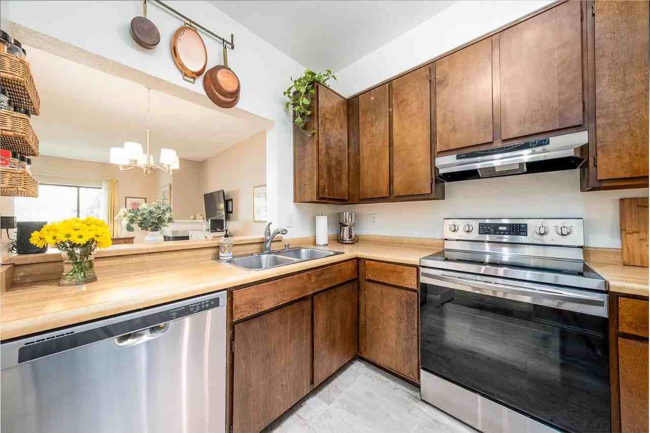 4671 Albany Cir #115 - Photo 6 of 9