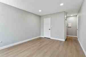 featured image of 1010 W Macarthur Blvd #92