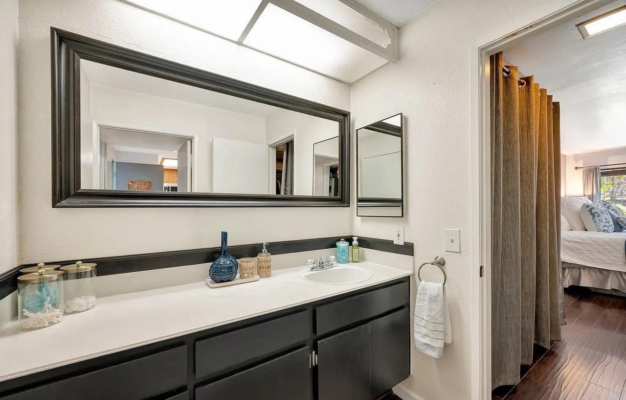 8868 Regents Rd #105 - Photo 2 of 10