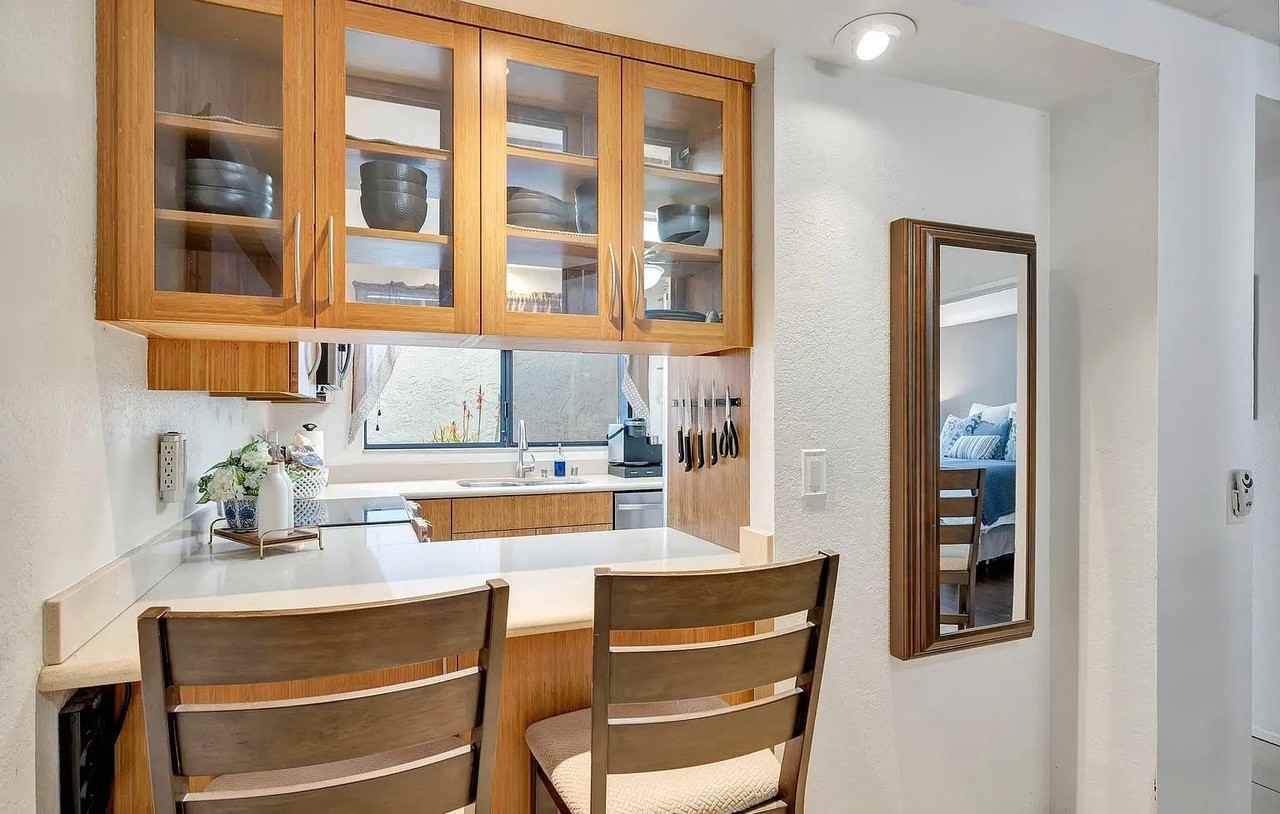 8868 Regents Rd #105 - Photo 6 of 10