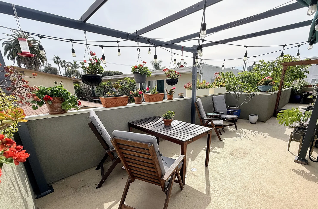 244 Wisconsin Ave - Photo 6 of 13