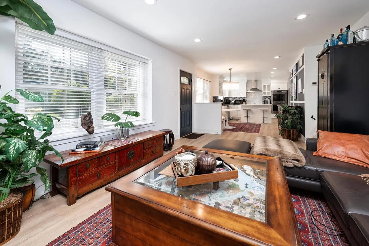 1326 Milton Way - Photo 7 of 11