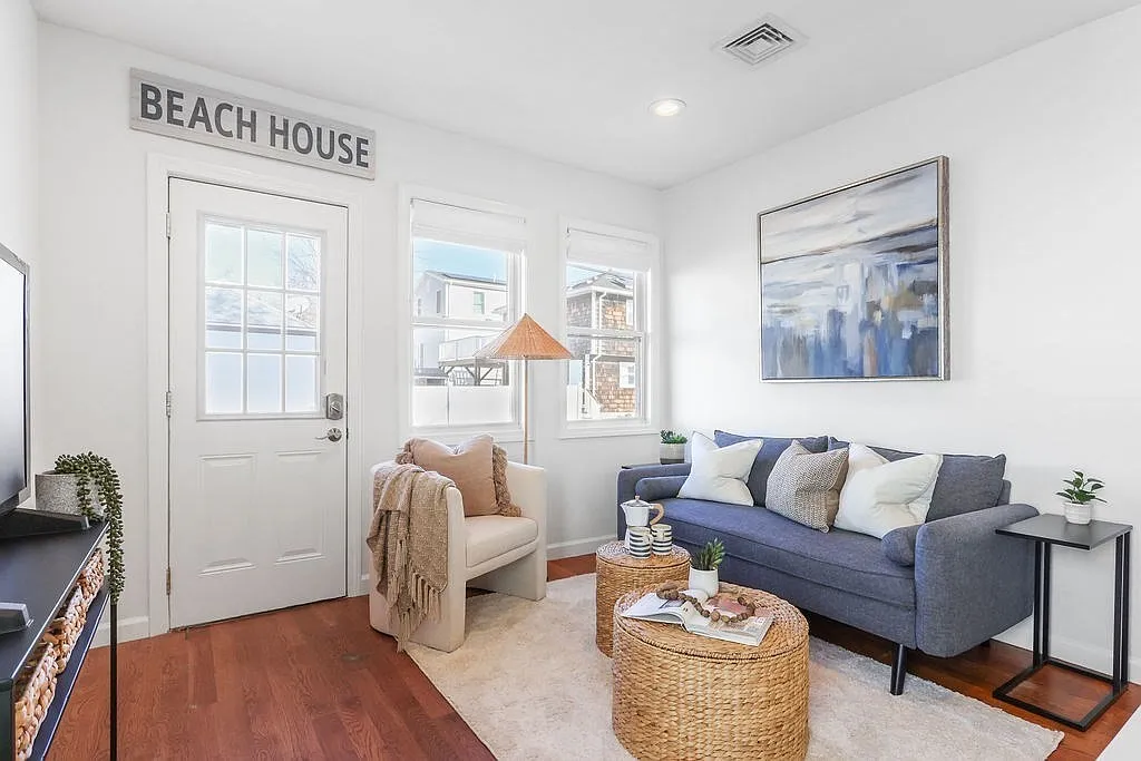 12 Argyle St - Photo 2 of 9