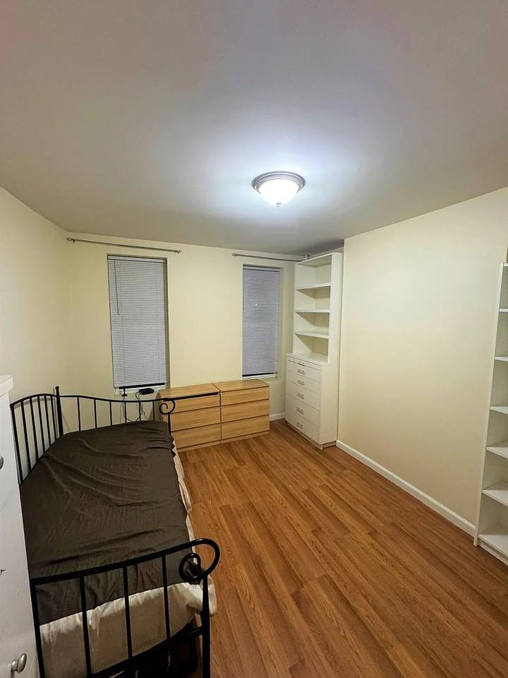 1714 Palmetto St - Photo 3 of 10