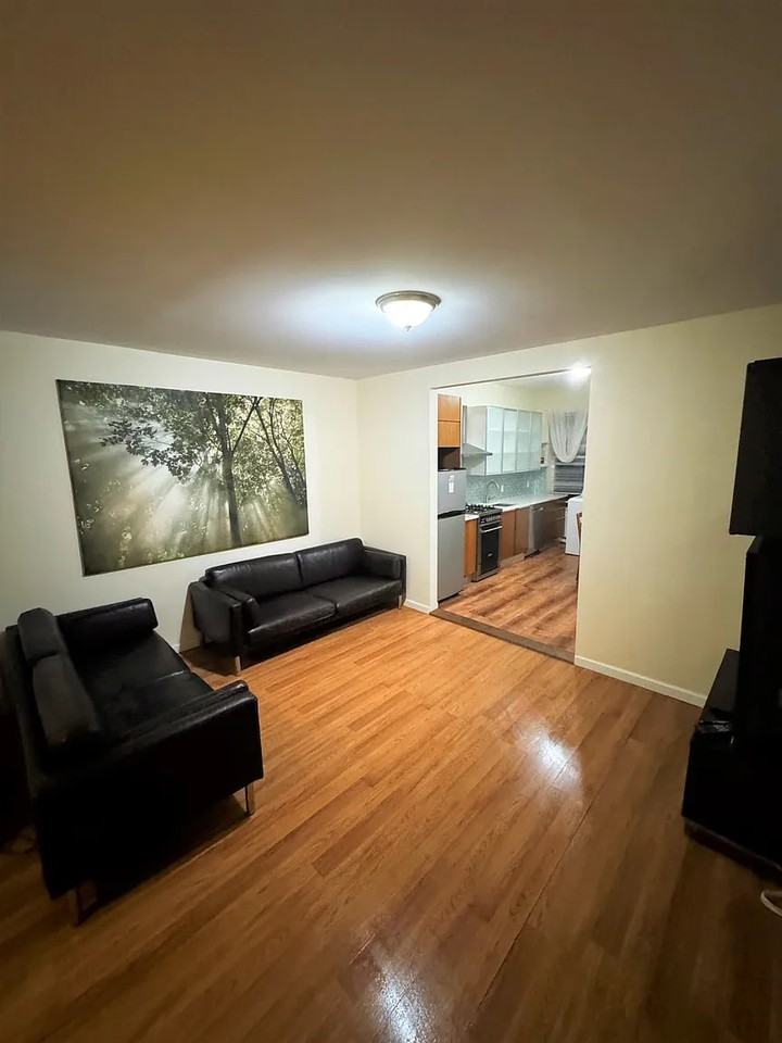 1714 Palmetto St - Photo 7 of 10