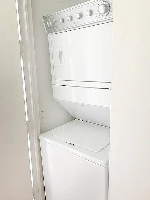 401 E 60Th St - Photo 4 of 16