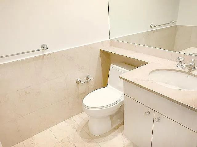 401 E 60Th St - Photo 6 of 16