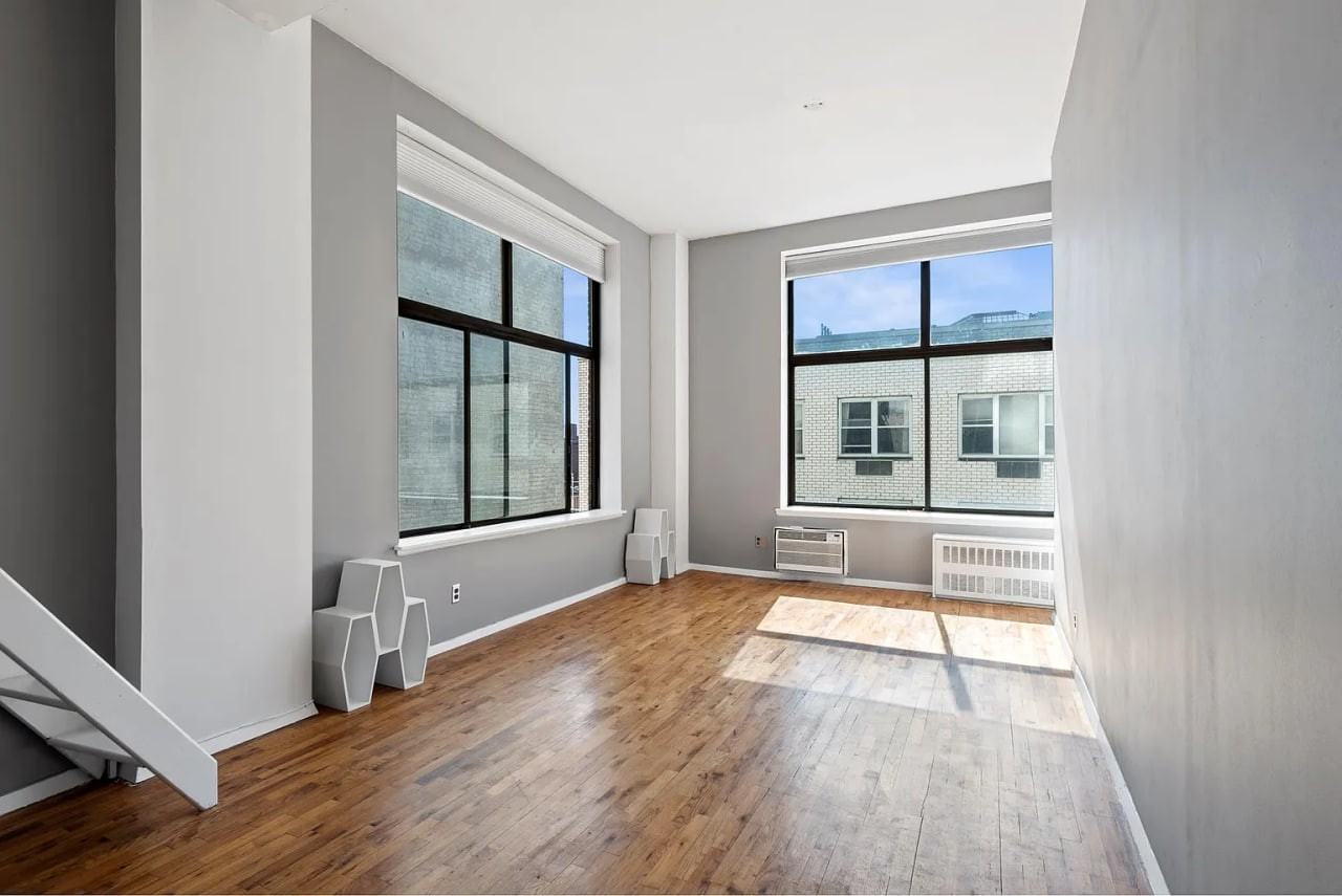 310 E 23Rd St - Photo 2 of 13