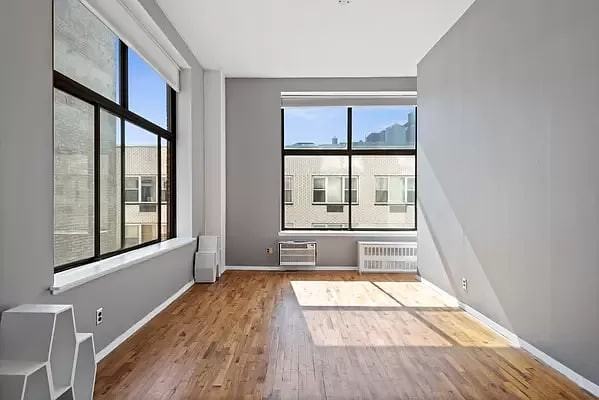 310 E 23Rd St - Photo 5 of 13