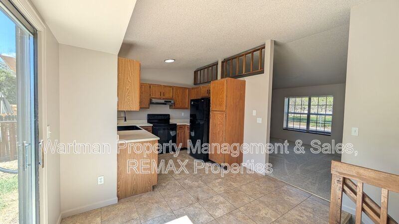 5480 Mule Deer Dr - Photo 7 of 35