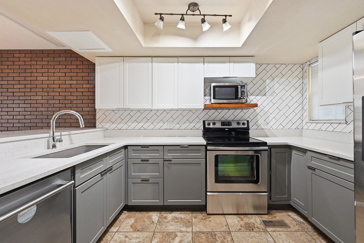 1470 S Quebec Way #195 - Photo 5 of 20