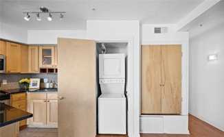 featured image of 2222 Detroit Ave