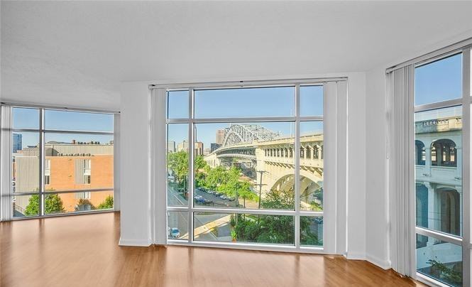 2222 Detroit Ave - Photo 5 of 10