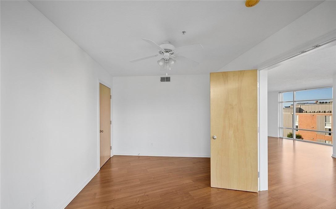 2222 Detroit Ave - Photo 7 of 10