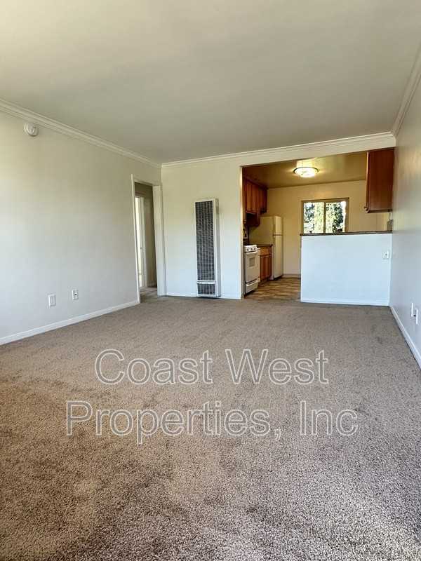 4173 1/2 Ohio St - Photo 2 of 17