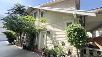 339 N Louise St #1-2 - Photo 1 of 1