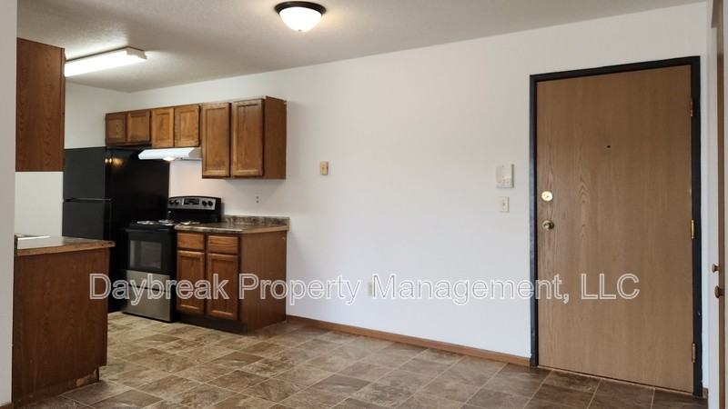1210 34th Ave S - Photo 5 of 18