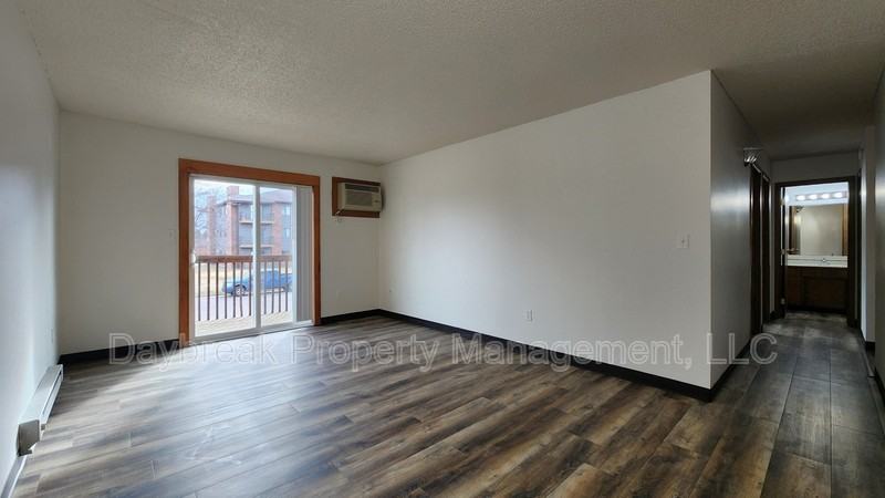 2421 20th Ave S - Photo 3 of 9