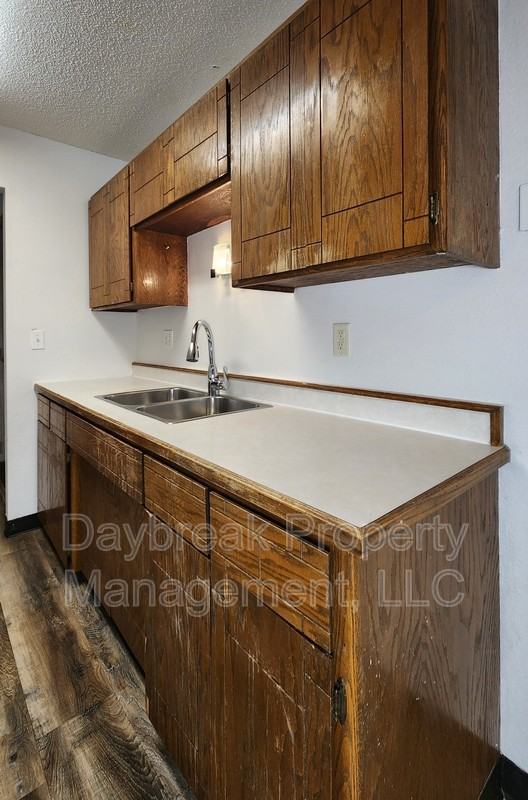 2421 20th Ave S - Photo 5 of 9