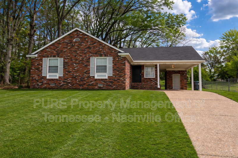 1441 Whitney Ave