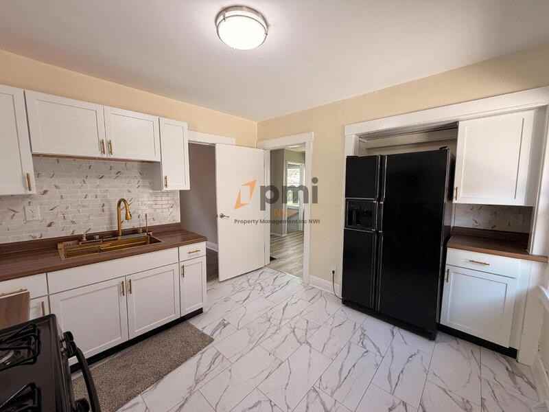 6244 Madison Ave - Photo 6 of 21