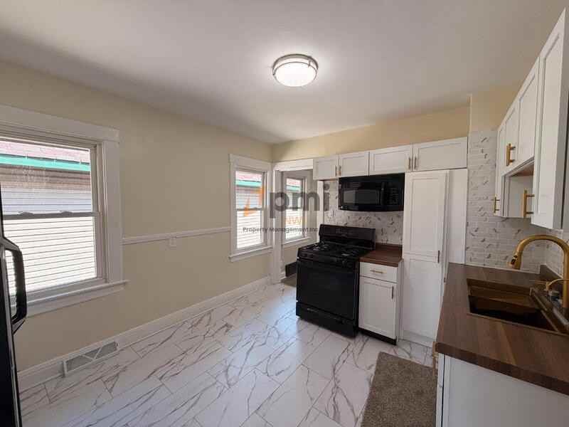 6244 Madison Ave - Photo 7 of 21