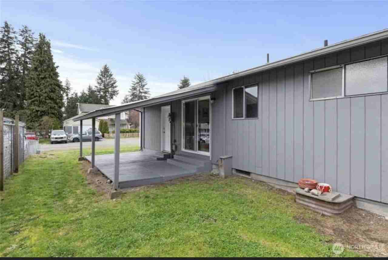 17121 B St E #NA - Photo 3 of 16