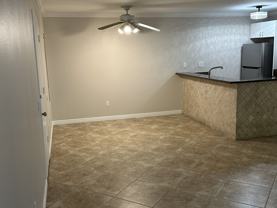 18350 Hatteras St #108 - Photo 1 of 1