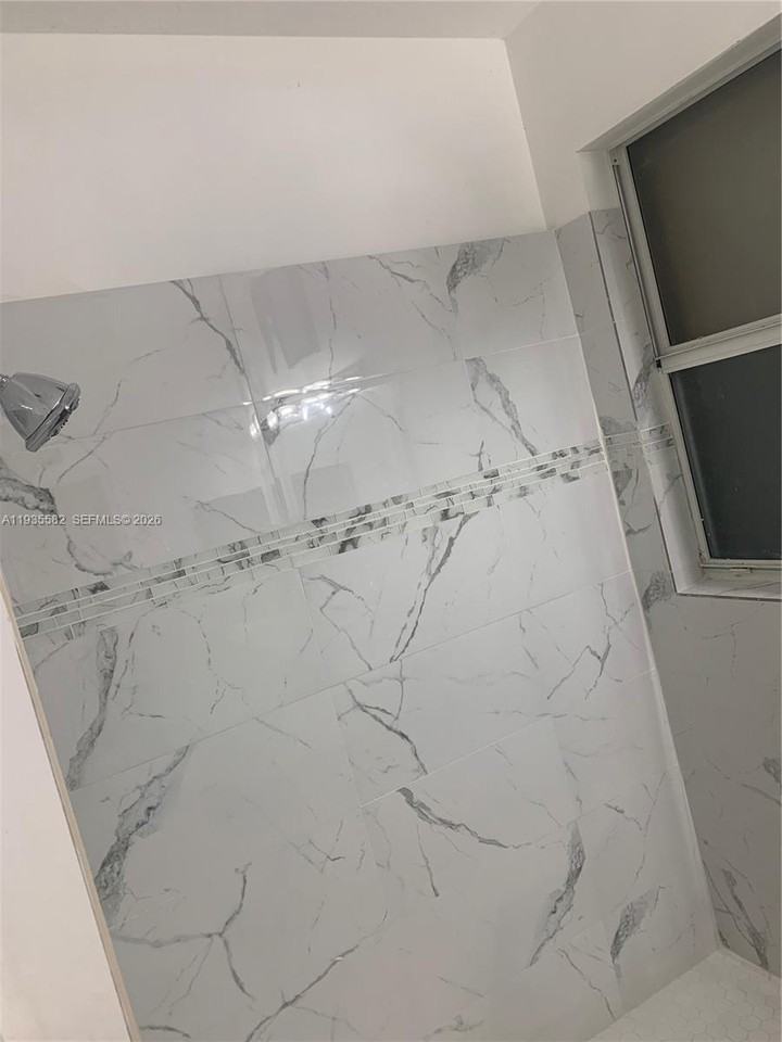 2300 Northeast 37th Road #0 - Photo 6 of 6