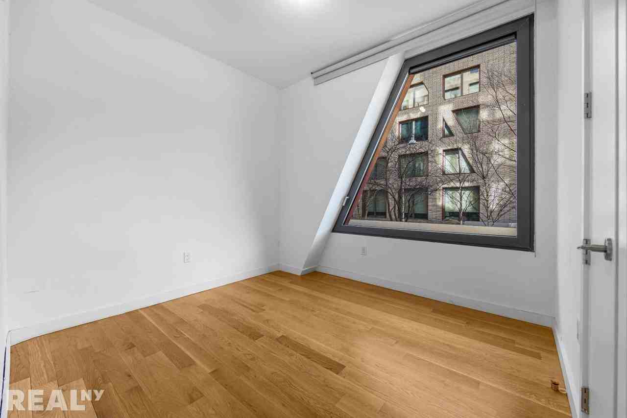 Noll St #350 - Photo 6 of 6