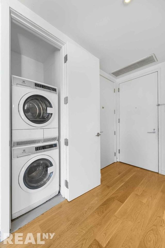 Noll St #551 - Photo 4 of 6