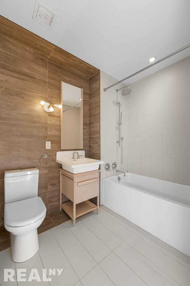 Noll St #551 - Photo 5 of 6