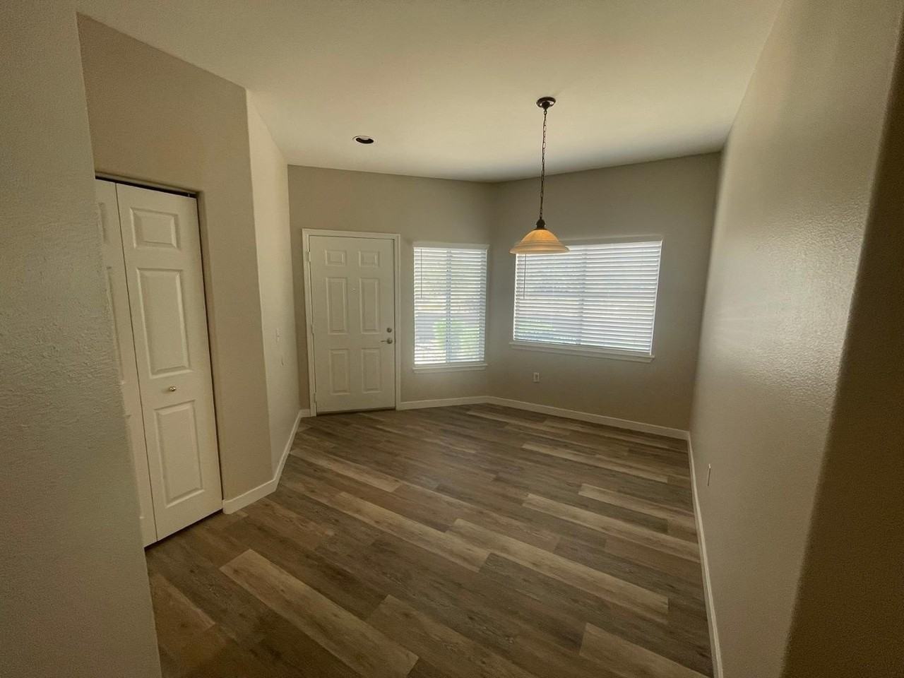 3236 E Chandler Blvd #1040 - Photo 3 of 21