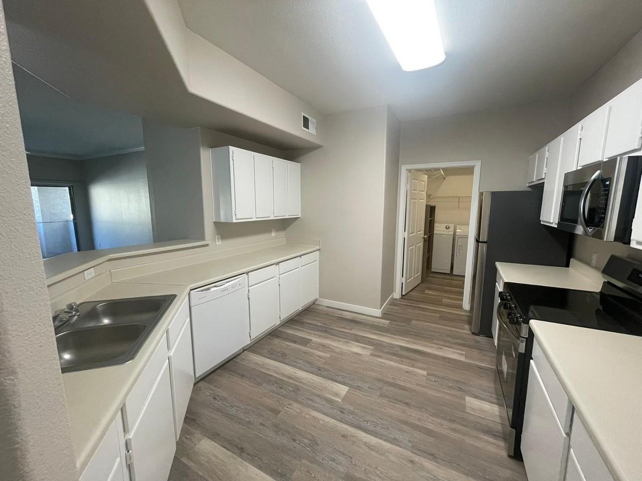 3236 E Chandler Blvd #1040 - Photo 5 of 21