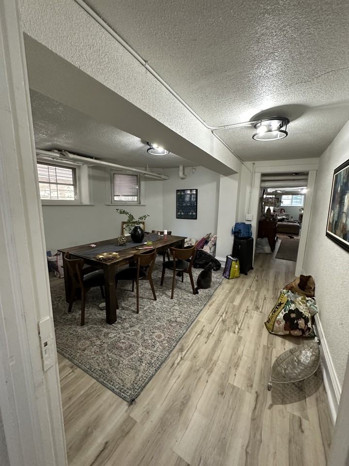 2632 North Prospect Avenue - Photo 2 of 9