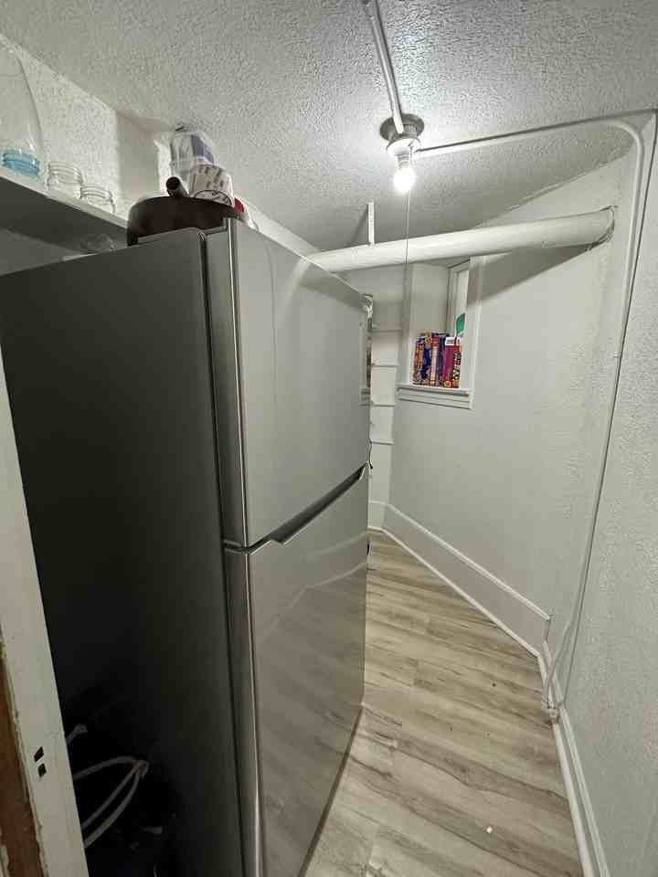 2632 North Prospect Avenue - Photo 5 of 9