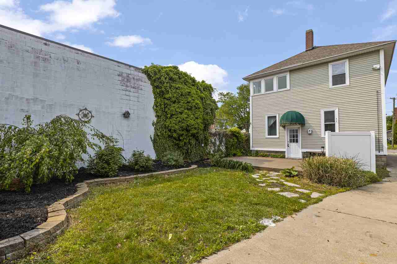 199 Houston Ave - Photo 5 of 36