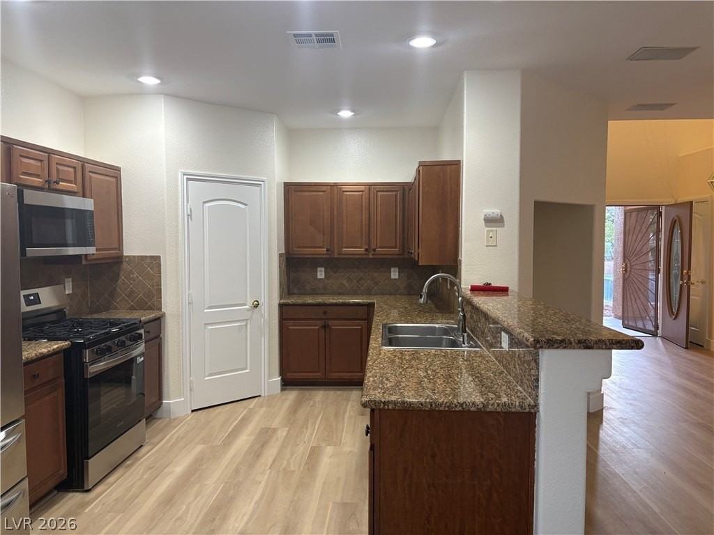 9368 Pineneedle Ridge St - Photo 5 of 25