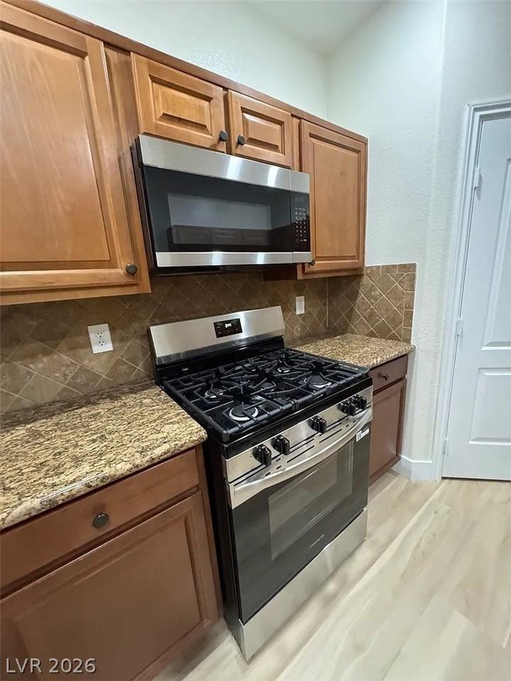 9368 Pineneedle Ridge St - Photo 6 of 25