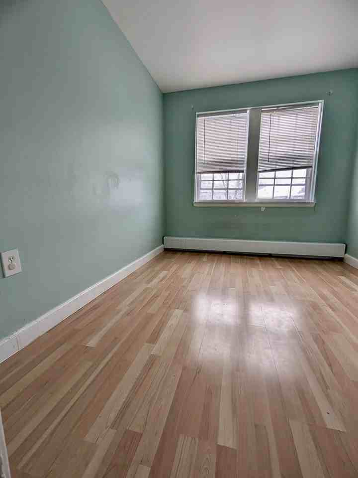 17 Hammond Pond Pkwy #4 - Photo 4 of 11