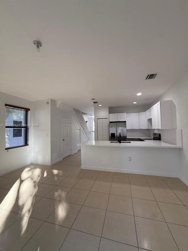 8922 W 35th Way #8922 - Photo 2 of 10