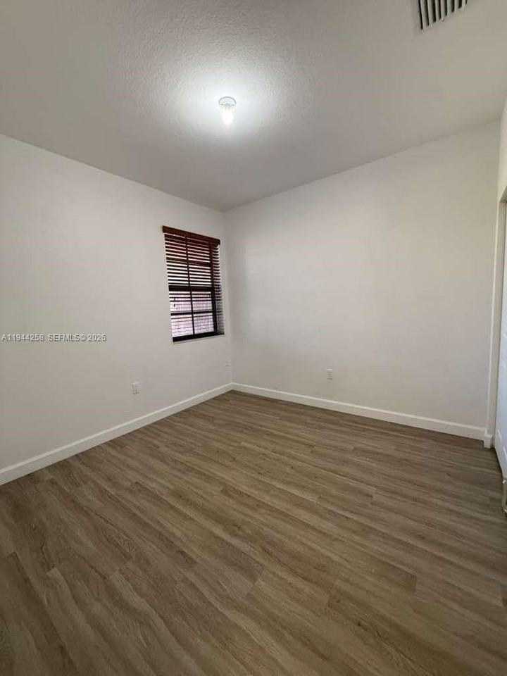 8922 W 35th Way #8922 - Photo 5 of 10