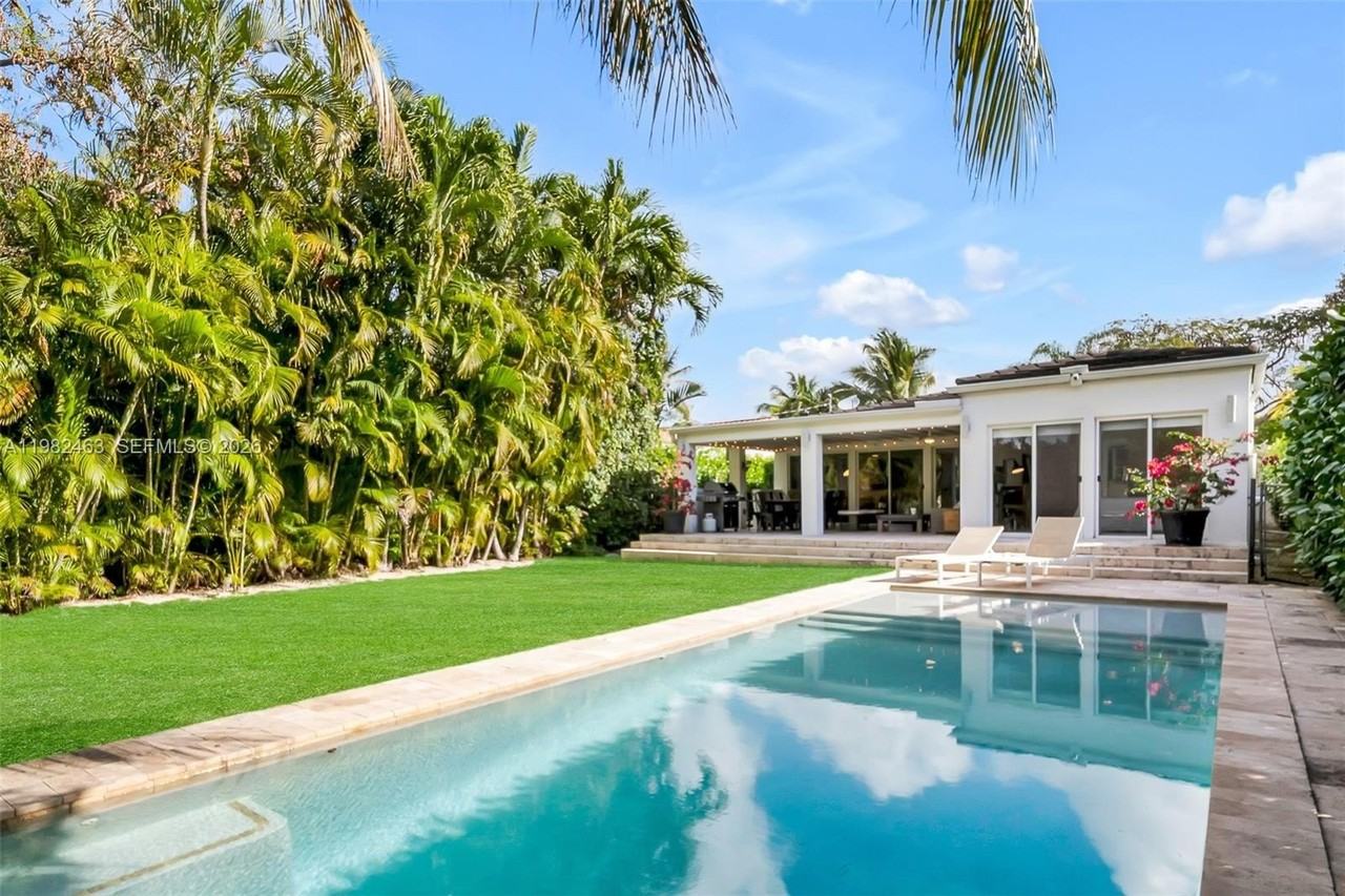 540 Sw 27th Rd #0 - Photo 2 of 50