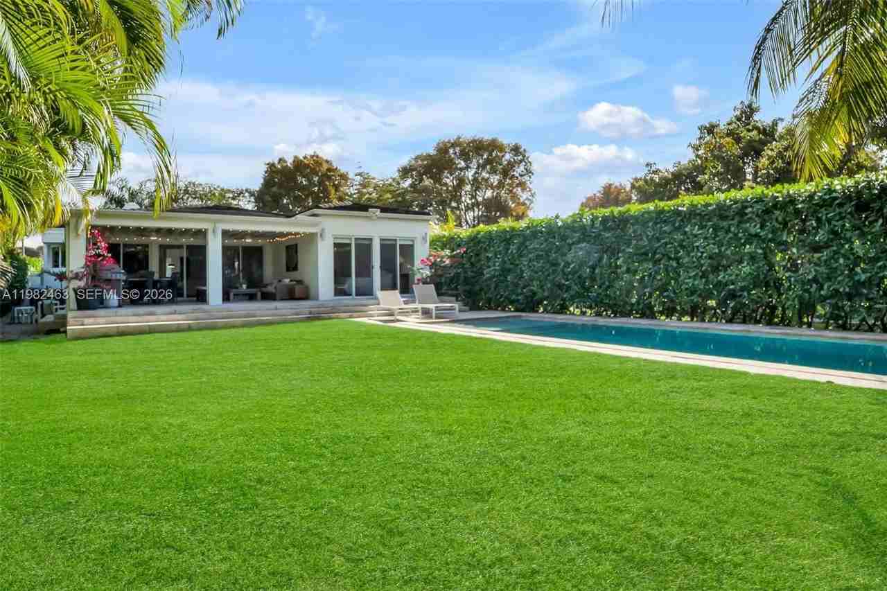 540 Sw 27th Rd #0 - Photo 4 of 50